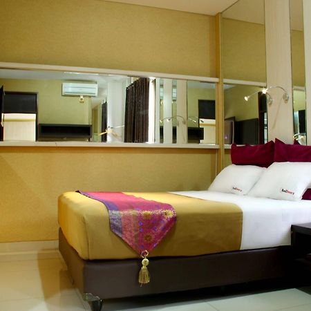 Reddoorz Plus @ Natuna 반둥 외부 사진